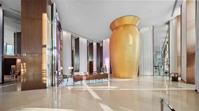 $12,000 | 450 Alton Road, Unit 2810, Miami Beach, FL 33139