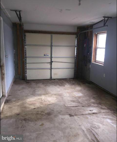 908 Mayo Road Edgewater, MD 21037 - Photo 13 of 15 Interior (General)
