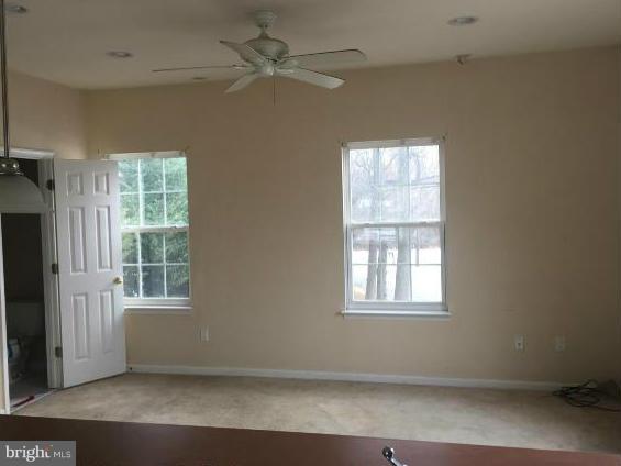 908 Mayo Road Edgewater, MD 21037 - Photo 7 of 15 Living Room