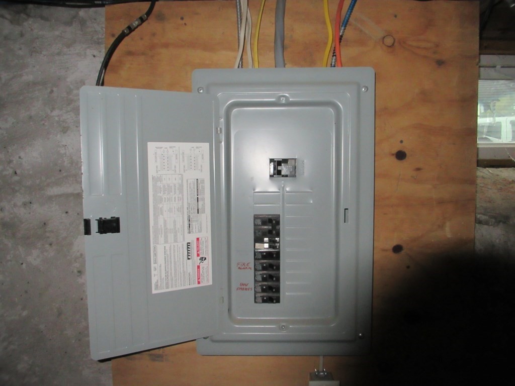 27 Clement Street Fall River, MA 02724 - Photo 20 of 24