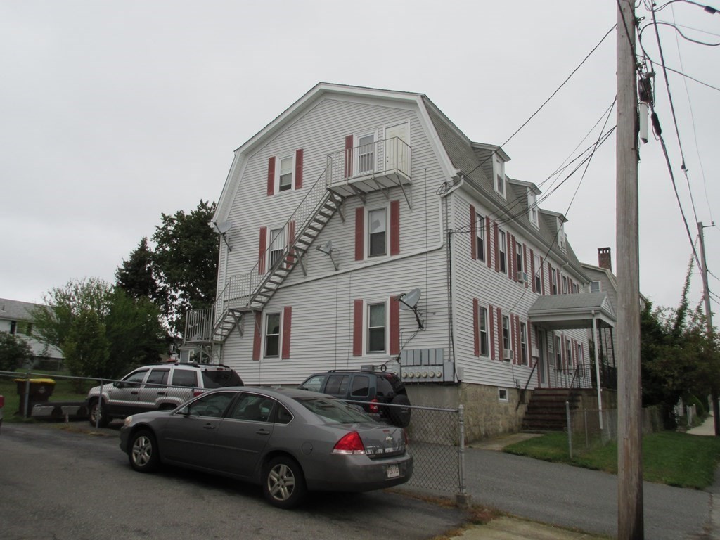 27 Clement Street Fall River, MA 02724 - Photo 6 of 24