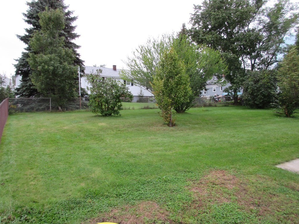 27 Clement Street Fall River, MA 02724 - Photo 9 of 24