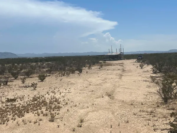 $40,000 | 15218 North Lowery Key Road, Alpine, TX 79830