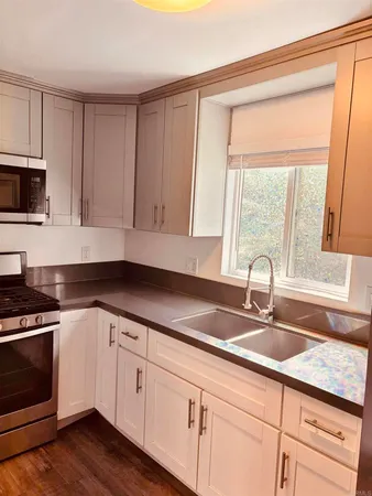 $2,100 | 3729 Central Avenue, San Diego, CA 92105