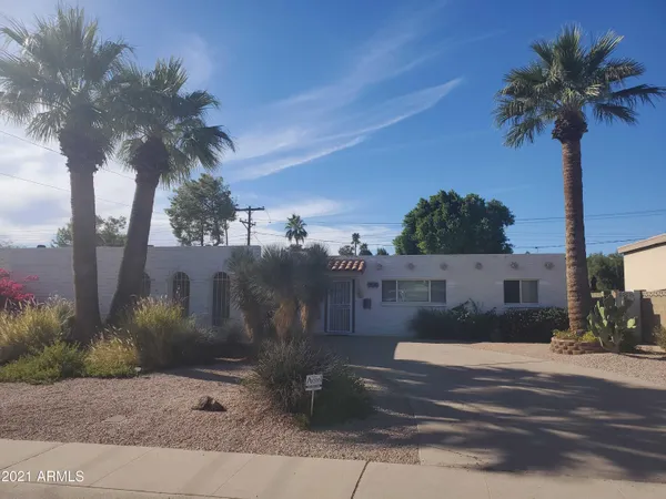$2,800 | 5332 North 82nd Street, Scottsdale, AZ 85250