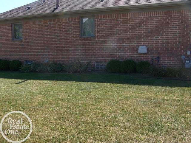 49248 Monte Road Chesterfield, MI 48047 - Photo 7 of 54