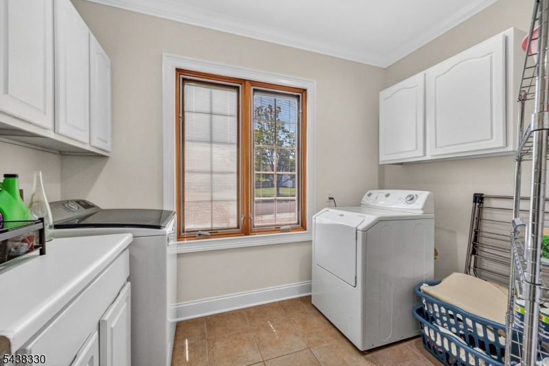 276 Northview Terrace Springfield, NJ 07081 - Photo 31 of 42