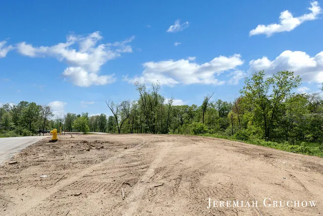 $299,000 | 777 West Sedona Hls Court Northeast, Grand Rapids, MI 49525