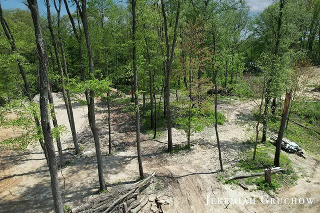 $299,000 | 777 West Sedona Hls Court Northeast, Grand Rapids, MI 49525