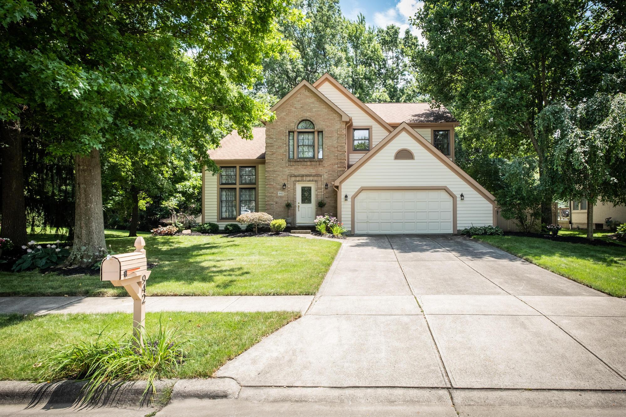 942 Riva Ridge Boulevard Gahanna, OH 43230 - Photo 1 of 36 Gallery Image 1