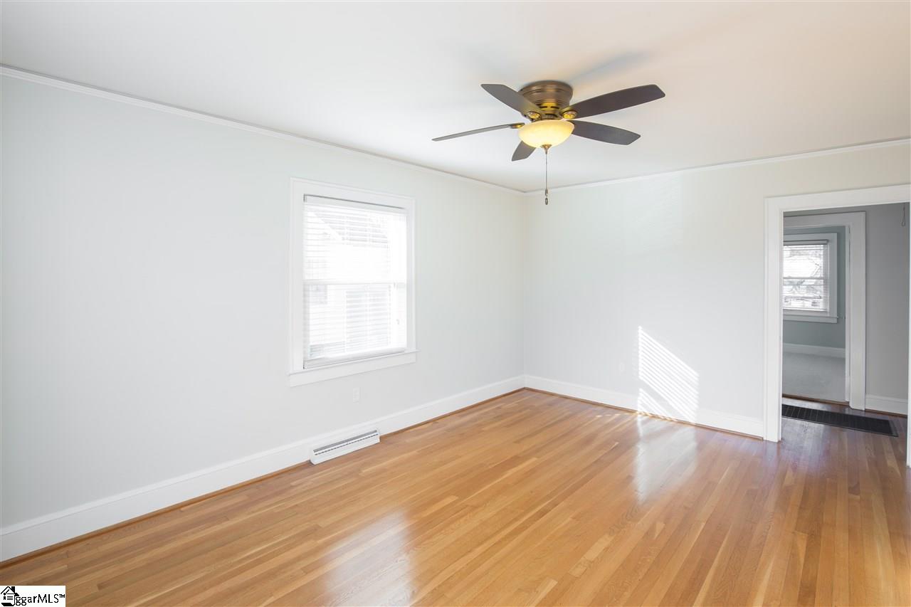 107 Ridgeway Drive Greenville, SC 29607 - Photo 4 of 14
