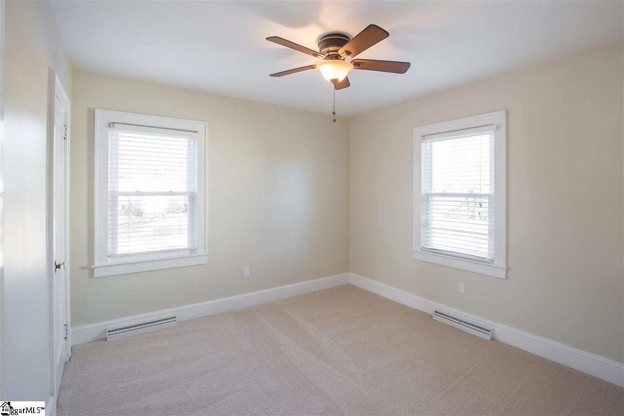 107 Ridgeway Drive Greenville, SC 29607 - Photo 9 of 14