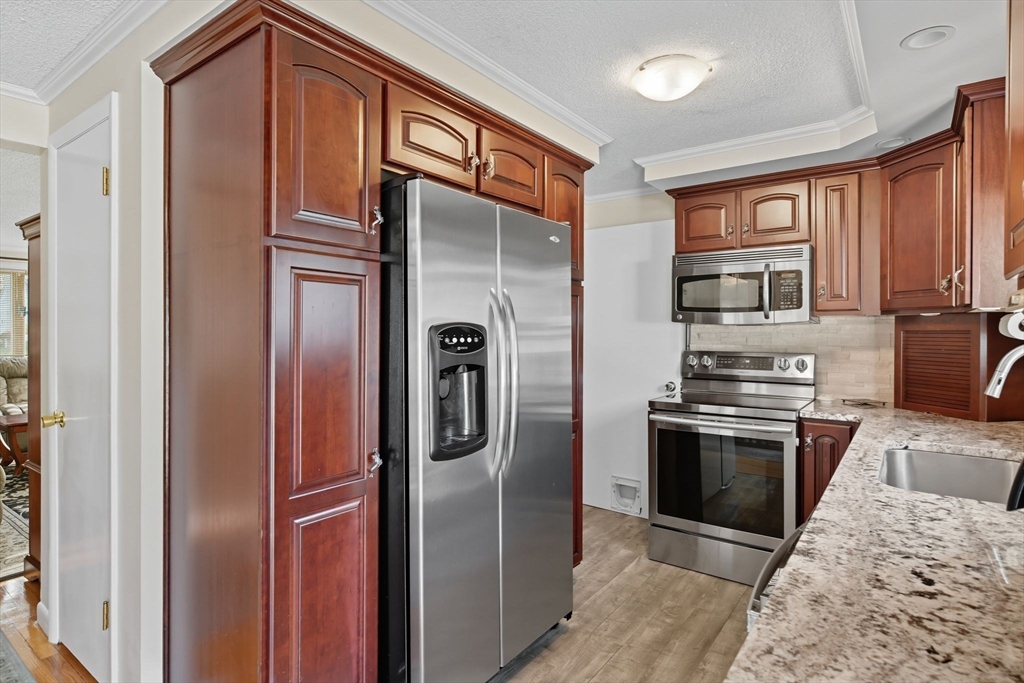 46 Overlea Drive Springfield, MA 01119 - Photo 12 of 42