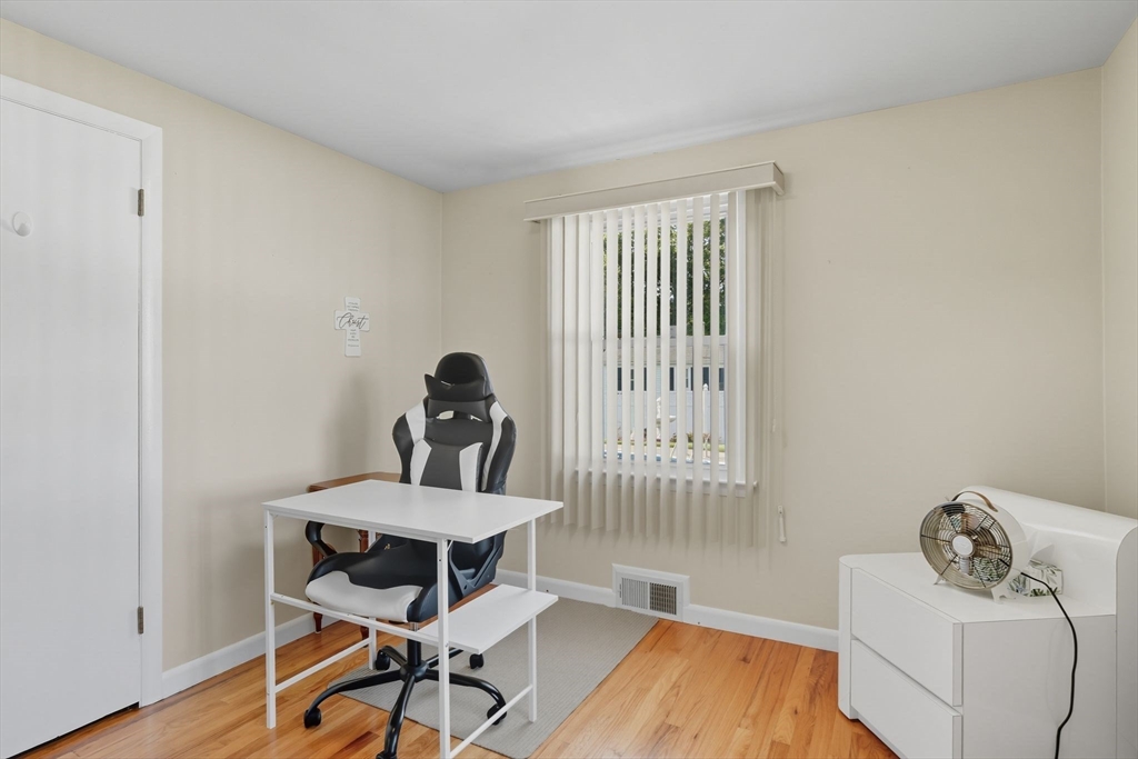 46 Overlea Drive Springfield, MA 01119 - Photo 23 of 42