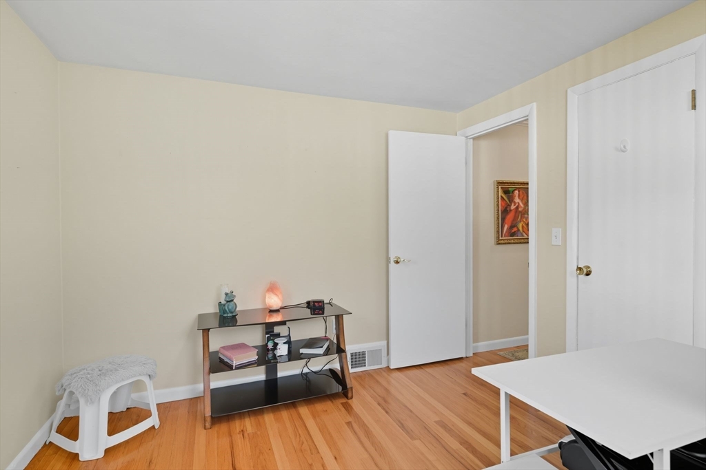 46 Overlea Drive Springfield, MA 01119 - Photo 24 of 42