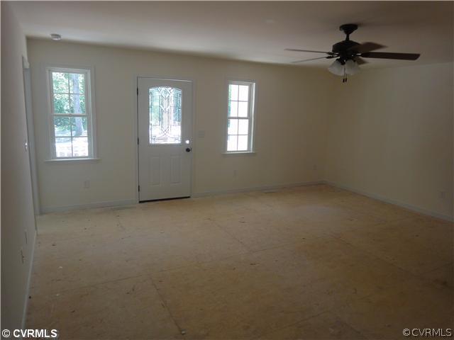 4400 Worsham Road Powhatan, VA 23139 - Photo 3 of 10 Den/Family/Great Room