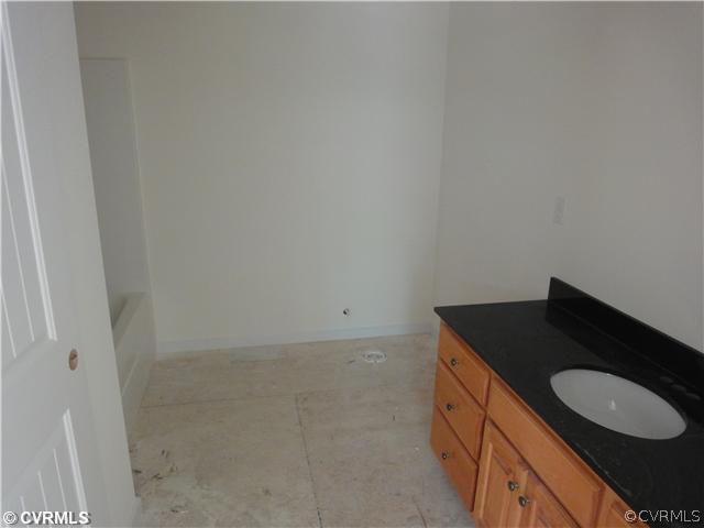4400 Worsham Road Powhatan, VA 23139 - Photo 6 of 10 Master Bath