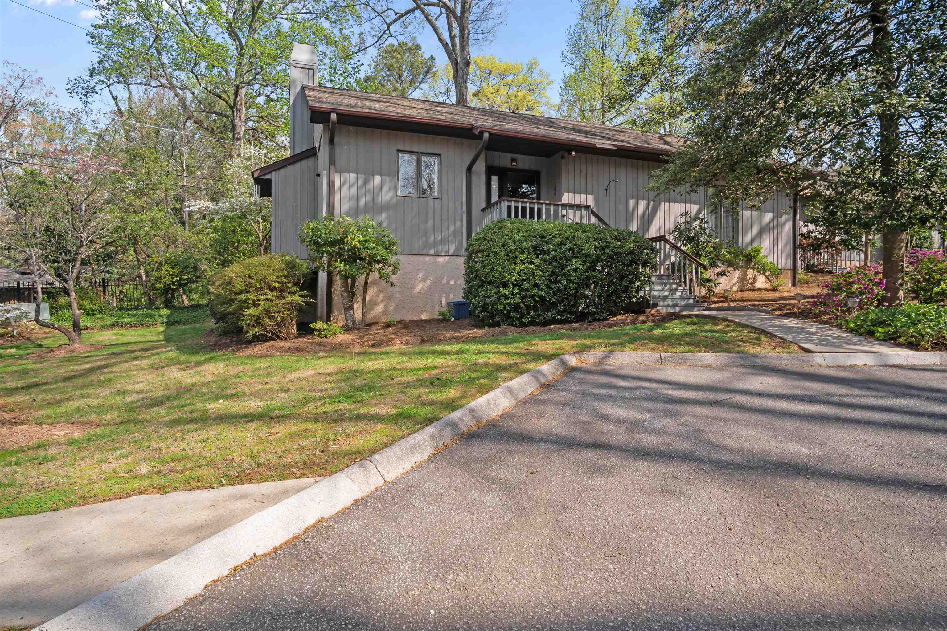 335 Melrose Avenue Tryon, NC 28782 - Photo 1 of 41