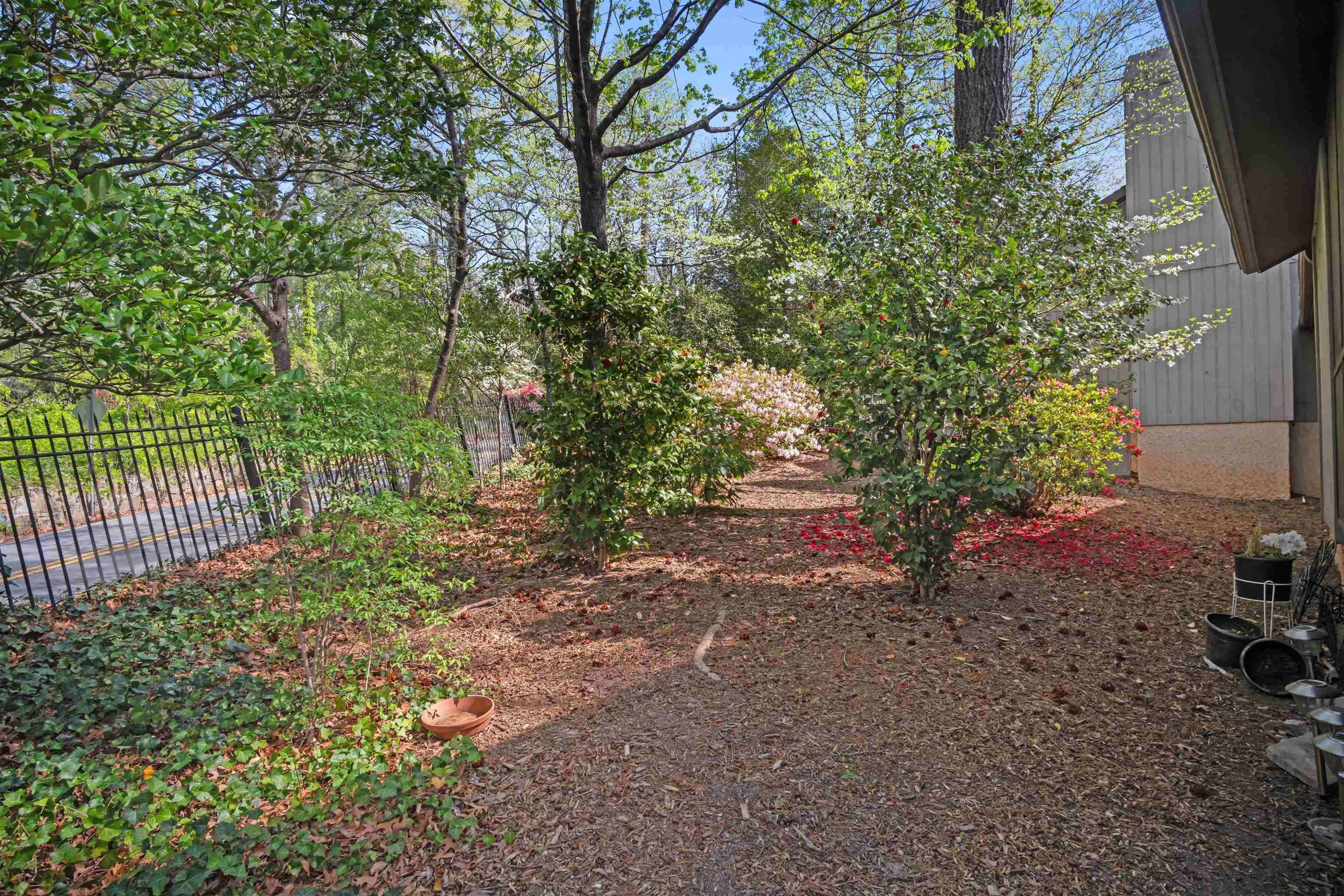 335 Melrose Avenue Tryon, NC 28782 - Photo 7 of 41