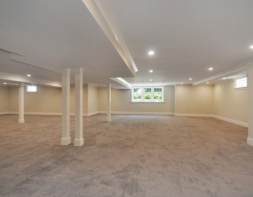 248 Nashawtuc Road Concord, MA 01742 - Photo 23 of 40