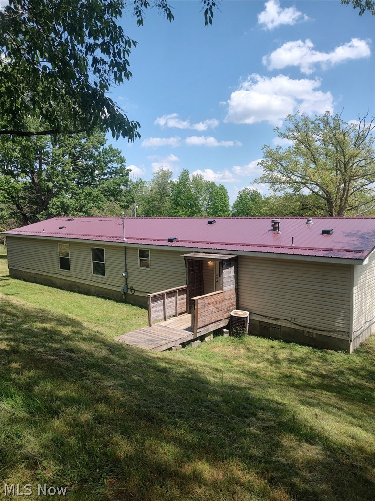 3211 Bay Road Southeast Carrollton, OH 44615 - Photo 4 of 22