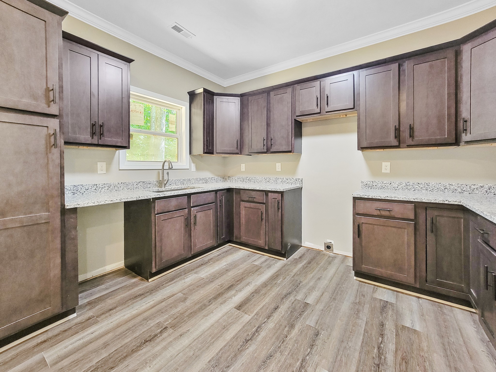 7631 Johnny Crow Road Lyles, TN 37098 - Photo 10 of 25 Gallery Image 10