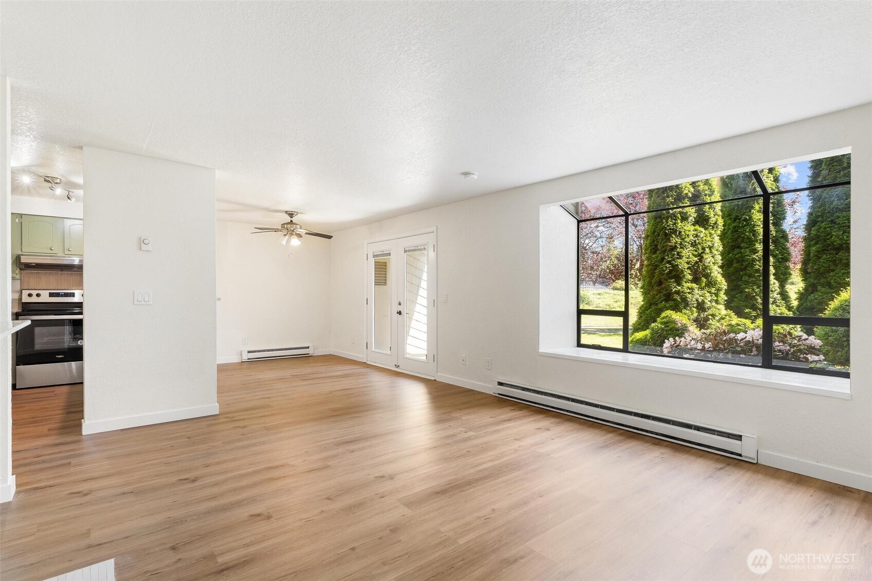 1315 South Puget Drive, Unit F12 Renton, WA 98055 - Photo 4 of 24