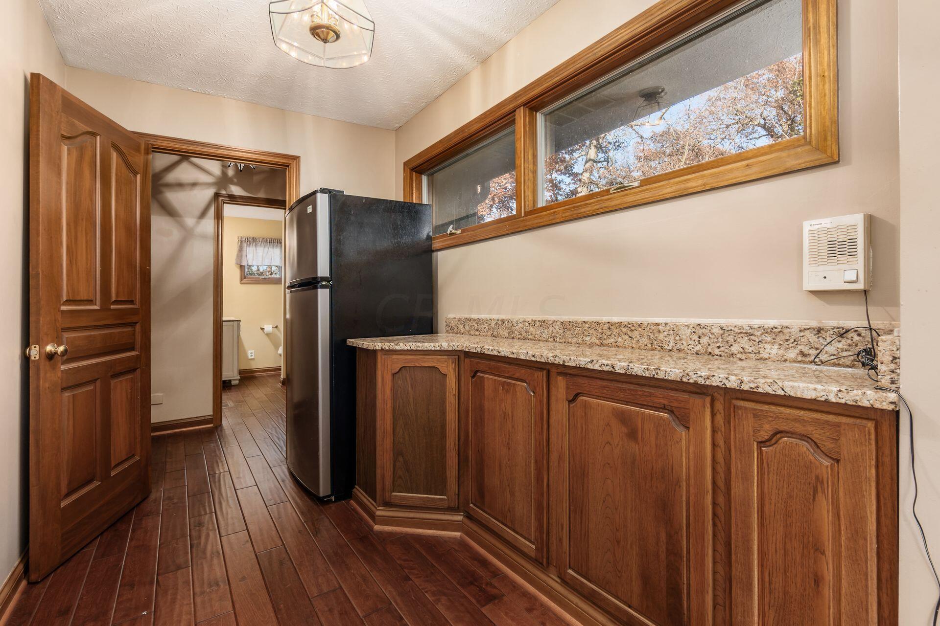9083 Taylor Road Orient, OH 43146 - Photo 41 of 93 Butler's Pantry Off Kitchen