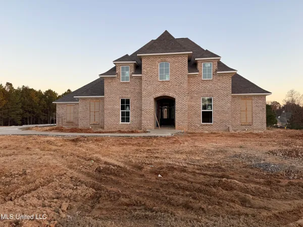 $765,000 | 168 Leslie Drive, Flowood, MS 39232