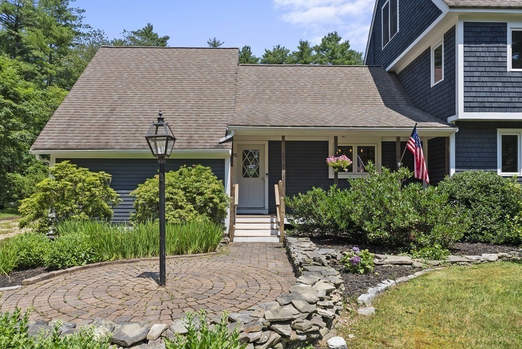 66 Cranberry Road Carver, MA 02330 - Photo 3 of 39 Gallery Image 3