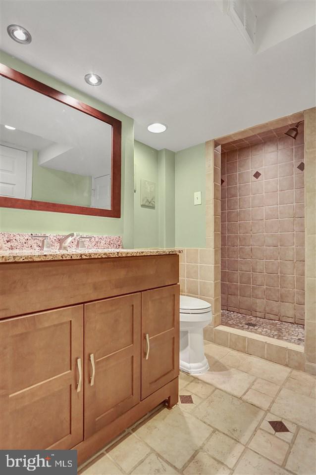 328 Maywood Road York, PA 17402 - Photo 22 of 27 Gallery Image 22
