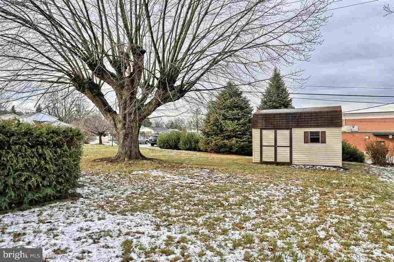 328 Maywood Road York, PA 17402 - Photo 27 of 27 Gallery Image 27