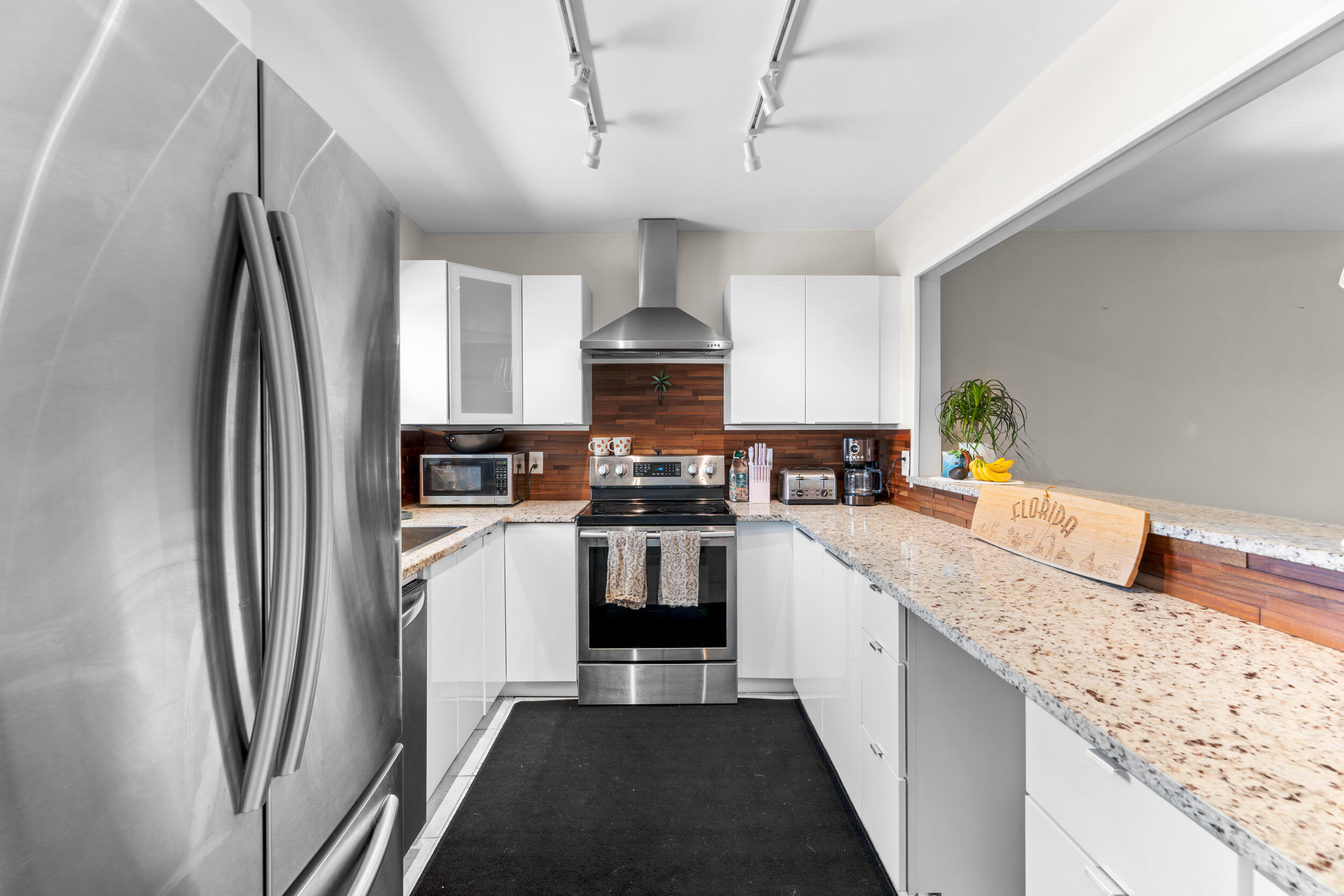 2950 Southeast Ocean Boulevard, Unit 85 Stuart, FL 34996 - Photo 6 of 23 smg00442