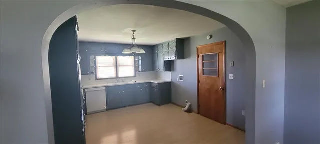 $499,000 | 648 Northwest W Highway, Kingsville, MO 64061