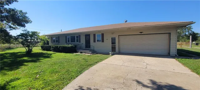$499,000 | 648 Northwest W Highway, Kingsville, MO 64061