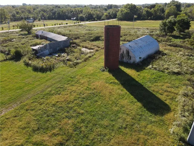 $499,000 | 648 Northwest W Highway, Kingsville, MO 64061