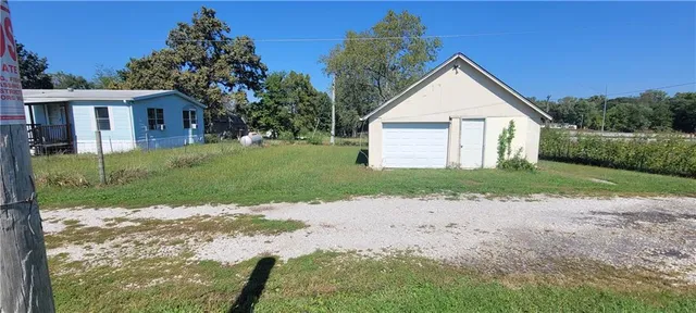 $499,000 | 648 Northwest W Highway, Kingsville, MO 64061