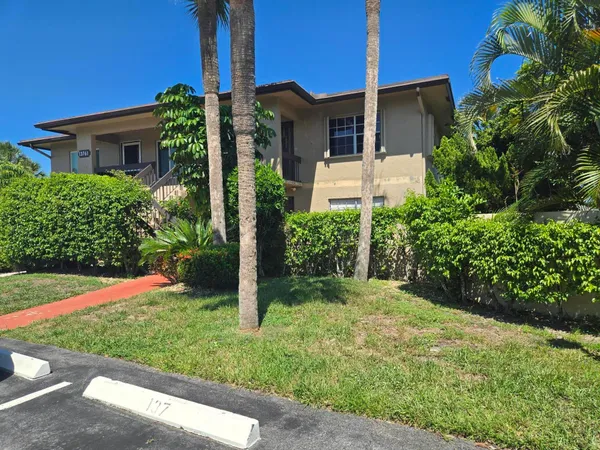 $2,100 | 13761 Via Aurora, Unit D, Delray Beach, FL 33484