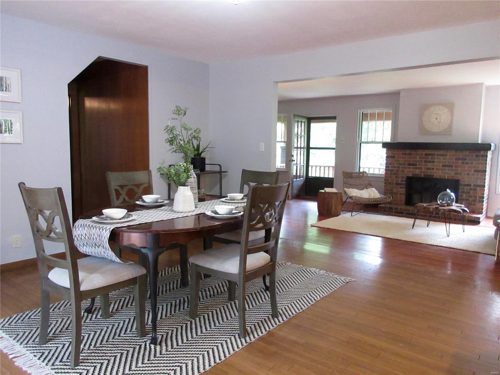 1027 Schwarz Road Edwardsville, IL 62025 - Photo 11 of 34 Gallery Image 11