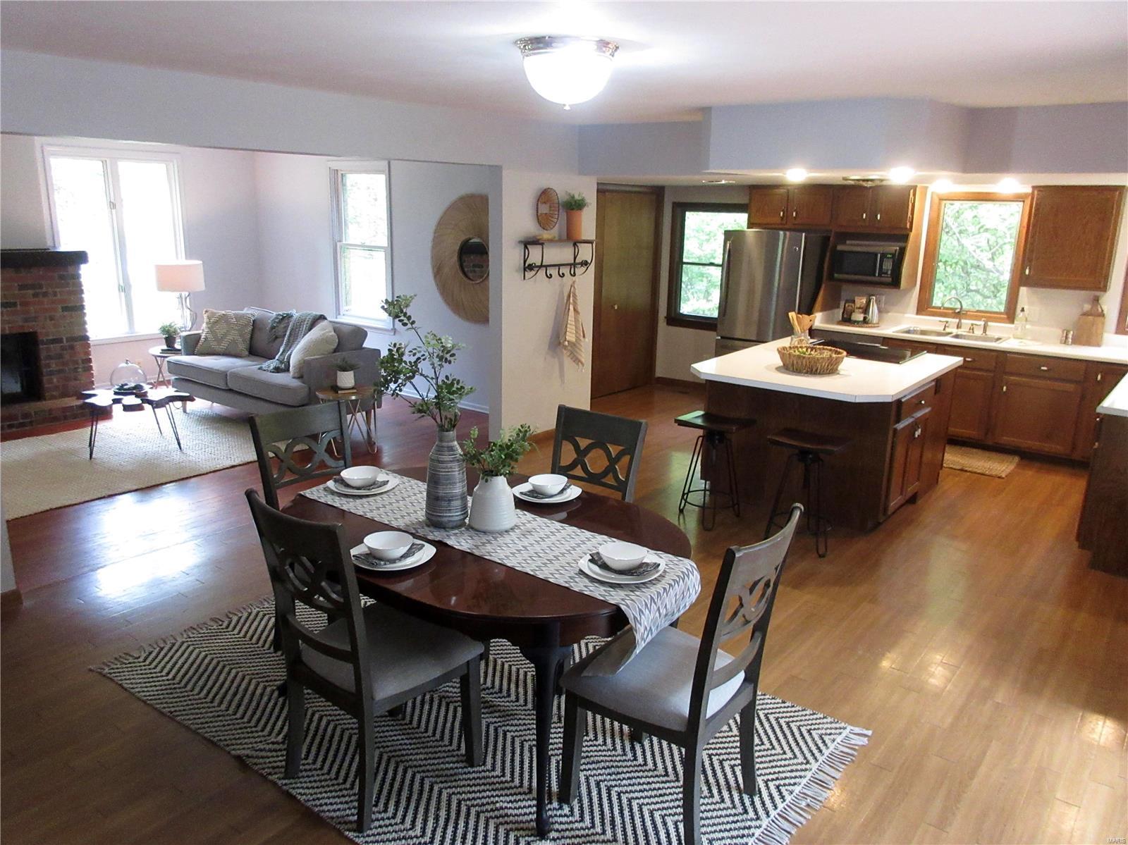 1027 Schwarz Road Edwardsville, IL 62025 - Photo 13 of 34 Gallery Image 13
