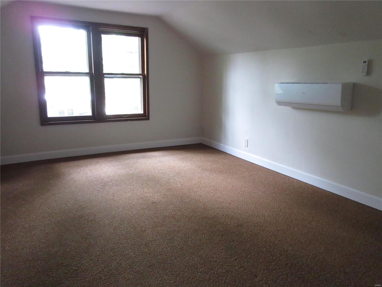 1027 Schwarz Road Edwardsville, IL 62025 - Photo 25 of 34 Gallery Image 25