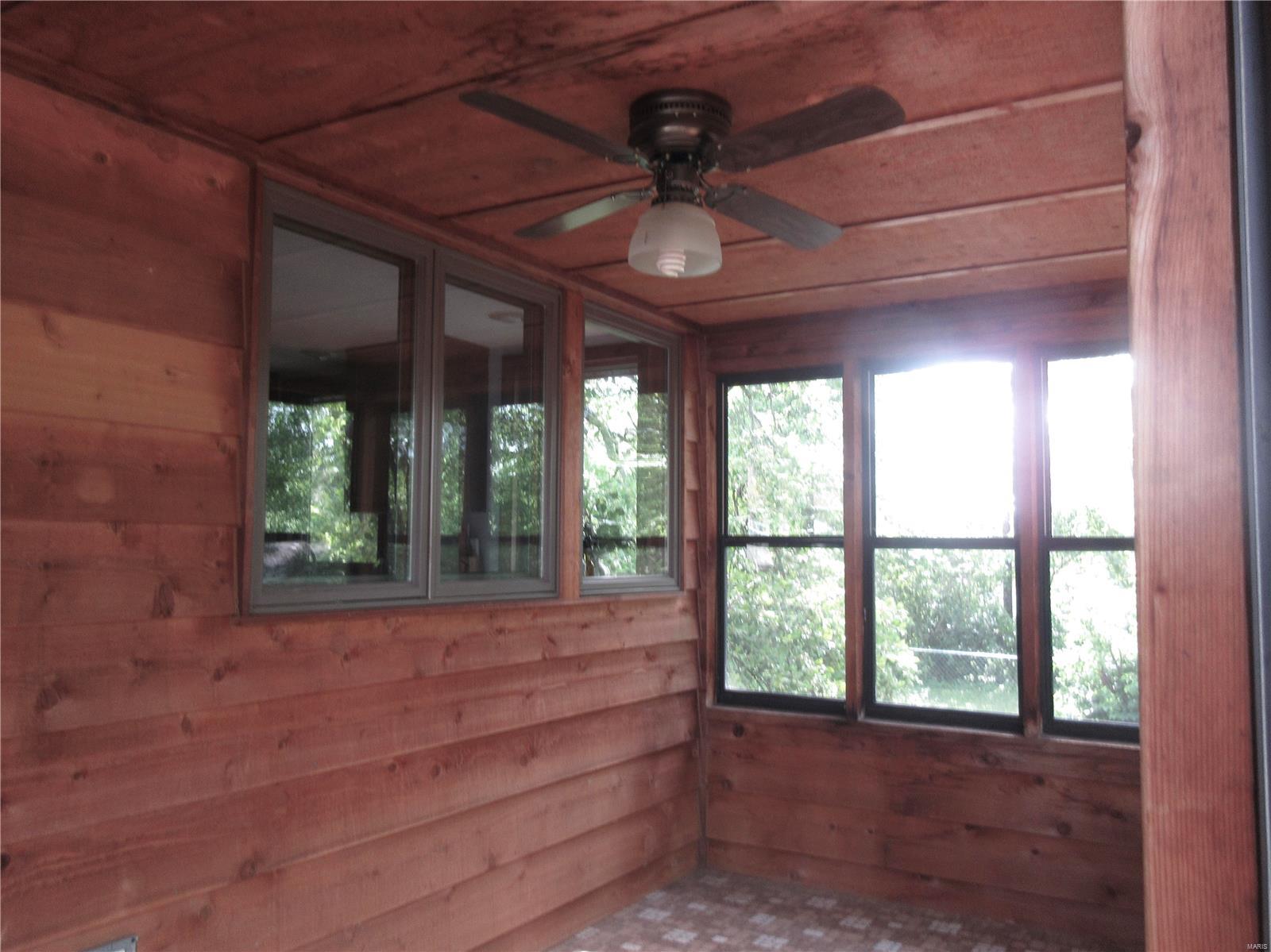 1027 Schwarz Road Edwardsville, IL 62025 - Photo 32 of 34 Gallery Image 32