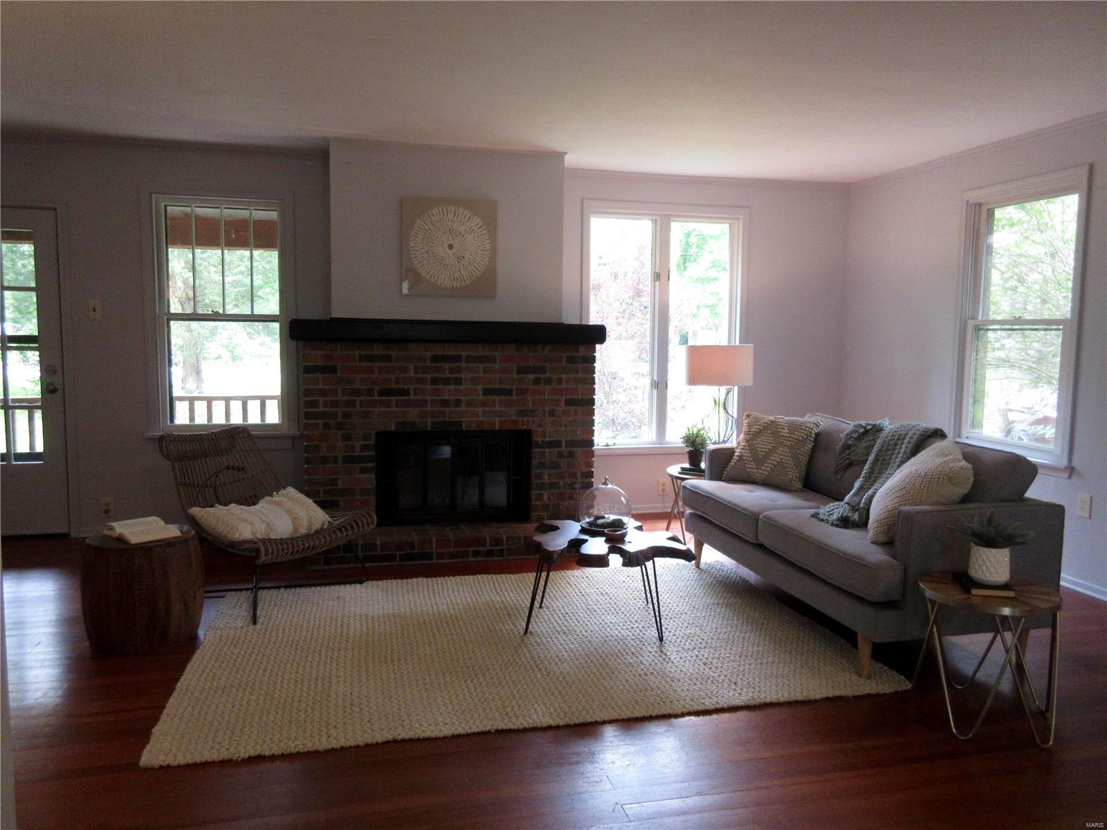 1027 Schwarz Road Edwardsville, IL 62025 - Photo 8 of 34 Gallery Image 8