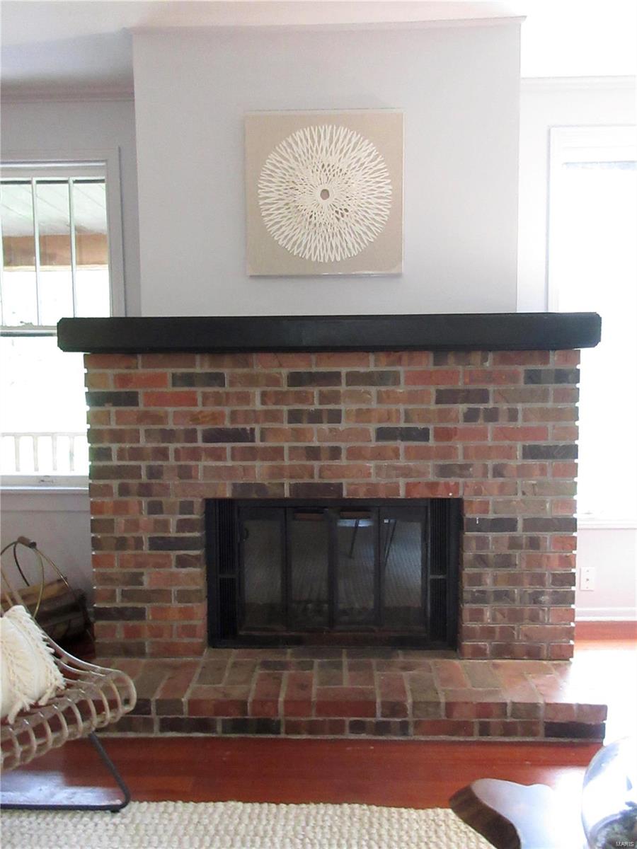 1027 Schwarz Road Edwardsville, IL 62025 - Photo 9 of 34 Gallery Image 9