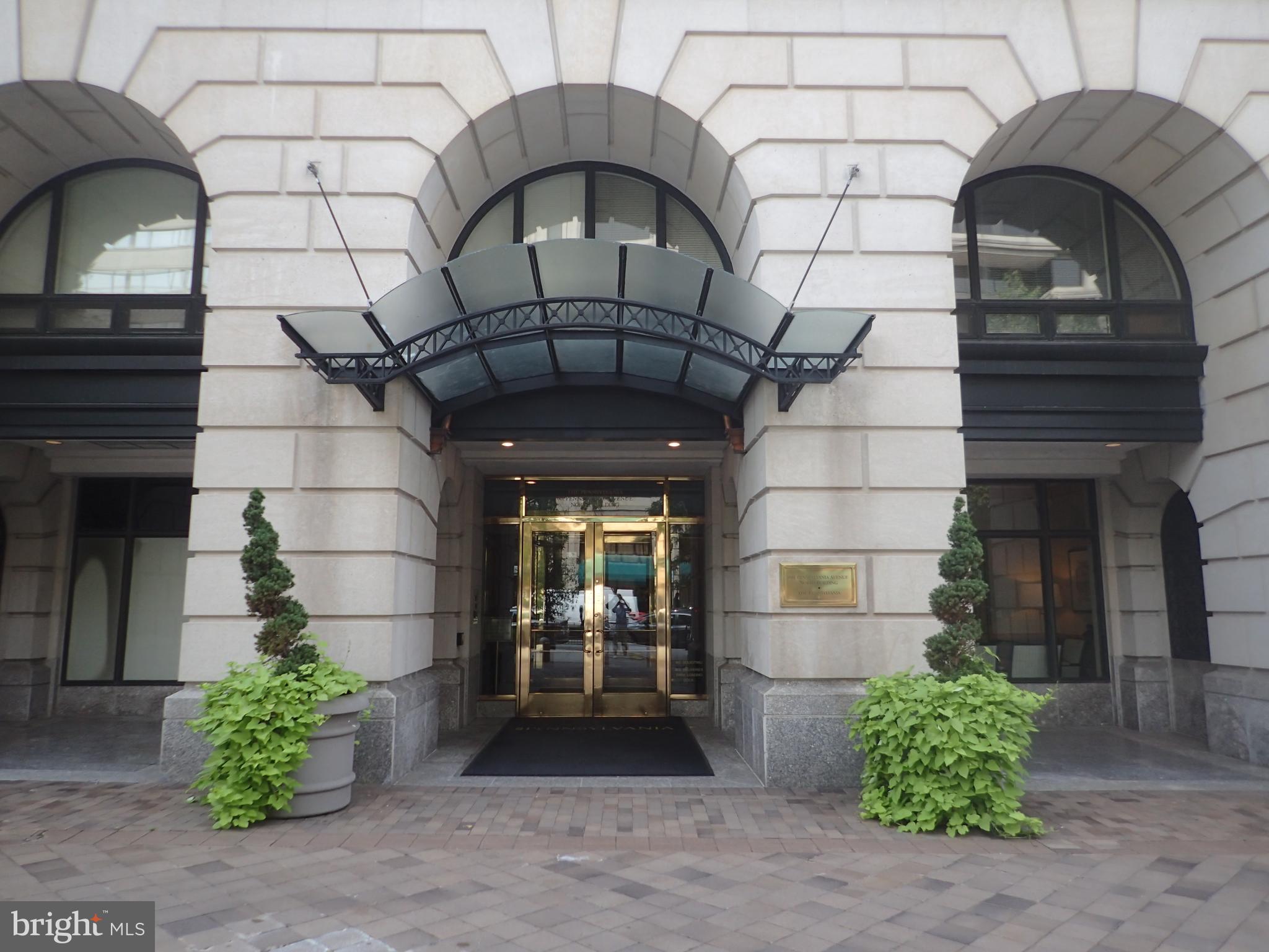 601 Pennsylvania Avenue Northwest, Unit 609 Washington, DC 20004 - Photo 1 of 33 601 Pennsylvania Ave NW is like Hotel Living