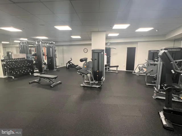 $2,300 | 601 Pennsylvania Avenue Northwest, Unit 609, Washington, DC 20004