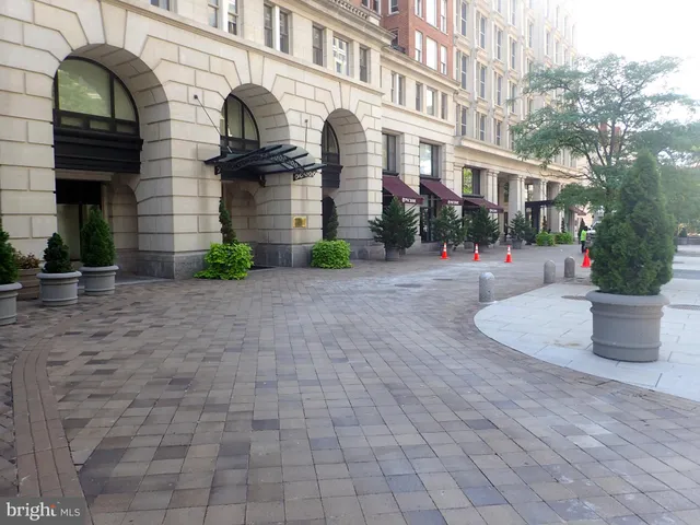 $2,300 | 601 Pennsylvania Avenue Northwest, Unit 609, Washington, DC 20004