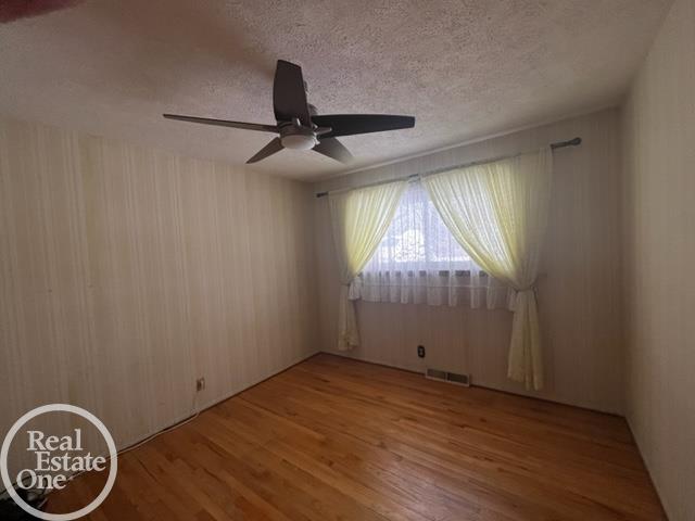48085 Fuller Road Chesterfield, MI 48051 - Photo 33 of 48
