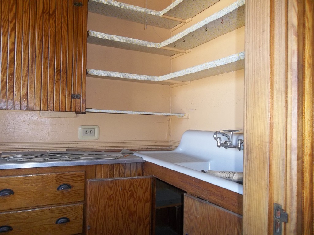 13-15 Ekman Street Worcester, MA 01607 - Photo 12 of 18 Gallery Image 12