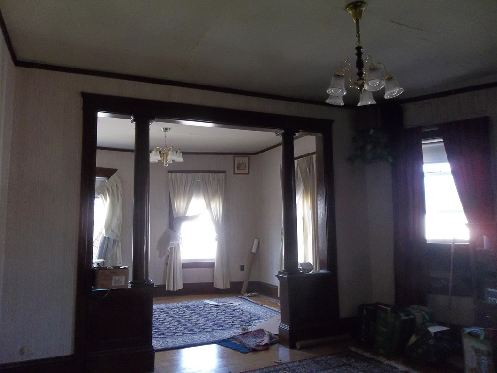 13-15 Ekman Street Worcester, MA 01607 - Photo 8 of 18 Gallery Image 8